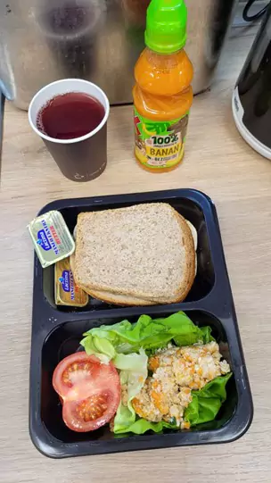 Kolacja: dieta z ograniczeniem łatwoprzyswajalnych węglowodanów (Sosnowiec)
Chleb graham – masło – pasta drobiowo-warzywna – pomidor – sałata zielona – herbata czarna
A: 1, 7, 9
Posiłek nocny: dieta z ograniczeniem łatwoprzyswajalnych węglowodanów
Sok przecierowy Kubuś
A: -
Kolacja: dieta z ograniczeniem łatwoprzyswajalnych węglowodanów (Sosnowiec)
Chleb graham – masło – pasta drobiowo-warzywna – pomidor – sałata zielona – herbata czarna
A: 1, 7, 9
Posiłek nocny: dieta z ograniczeniem łatwoprzyswajalnych węglowodanów
Sok przecierowy Kubuś
A: -