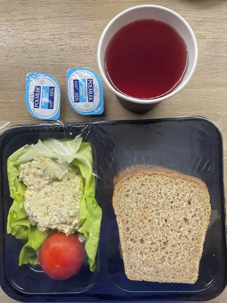 Kolacja: dieta z ograniczeniem łatwoprzyswajalnych węglowodanów (Chorzów, Sosnowiec)
Chleb graham – margaryna – herbata – sałata zielona – pasta z jaj z koperkiem – pomidor
A: GLU PSZ, JAJ, MLE
Kolacja: dieta z ograniczeniem łatwoprzyswajalnych węglowodanów (Chorzów, Sosnowiec)
Chleb graham – margaryna – herbata – sałata zielona – pasta z jaj z koperkiem – pomidor
A: GLU PSZ, JAJ, MLE
