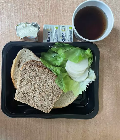 Kolacja:
Dieta podstawowa (Chorzów)
Chleb mieszany – chleb graham – margaryna – serek fromage – rzodkiew biała– sałata zielona – herbata czarna
A: GLU PSZ, GLU ŻYT, MLE
A: 1, 7
Kolacja:
Dieta podstawowa (Chorzów)
Chleb mieszany – chleb graham – margaryna – serek fromage – rzodkiew biała– sałata zielona – herbata czarna
A: GLU PSZ, GLU ŻYT, MLE
A: 1, 7