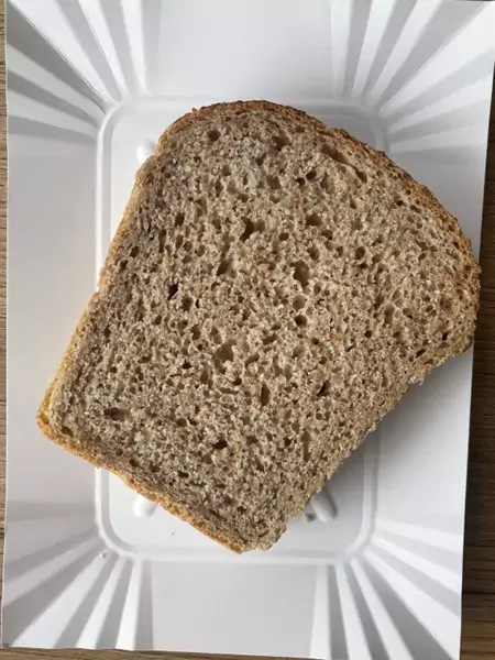 Posiłek nocny: dieta z ograniczeniem łatwoprzyswajalnych węglowodanów (Chorzów, Sosnowiec)
Kanapka z serkiem śniadaniowym
A: GLU PSZ, MLE
Posiłek nocny: dieta z ograniczeniem łatwoprzyswajalnych węglowodanów (Chorzów, Sosnowiec)
Kanapka z serkiem śniadaniowym
A: GLU PSZ, MLE