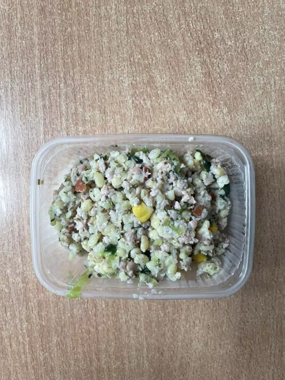 Posiłek nocny: dieta z ograniczeniem łatwoprzyswajalnych węglowodanów (Chorzów, Sosnowiec)
Sałatka z kaszą orkiszową wędliną i dodatkami
A: GLU
Posiłek nocny: dieta z ograniczeniem łatwoprzyswajalnych węglowodanów (Chorzów, Sosnowiec)
Sałatka z kaszą orkiszową wędliną i dodatkami
A: GLU