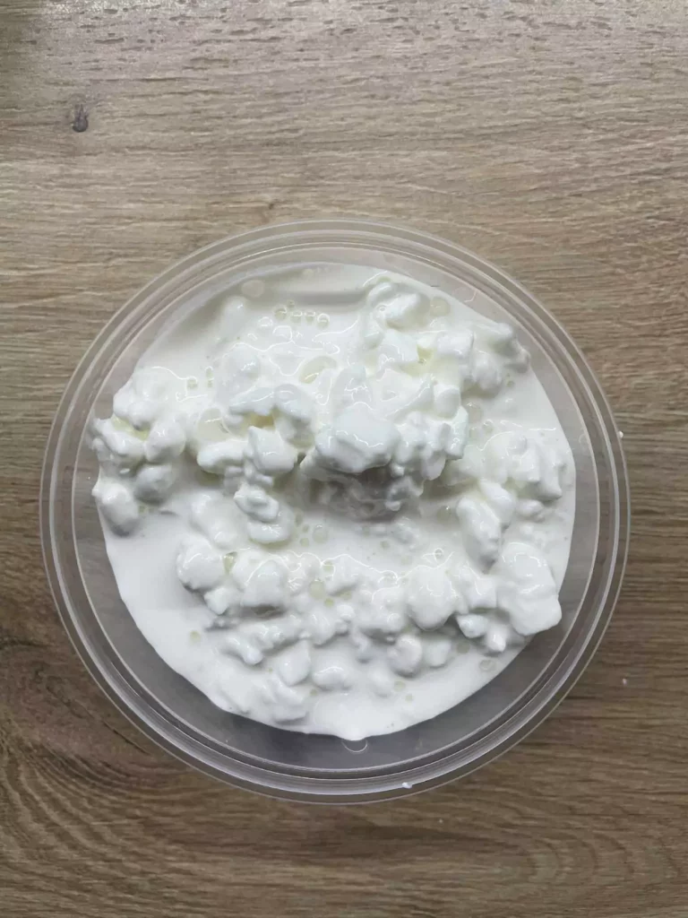 Posiłek nocny: dieta z ograniczeniem węglowodanów łatwoprzyswajalnych (Chorzów, Sosnowiec) 
Serek wiejski 
A: MLE 
