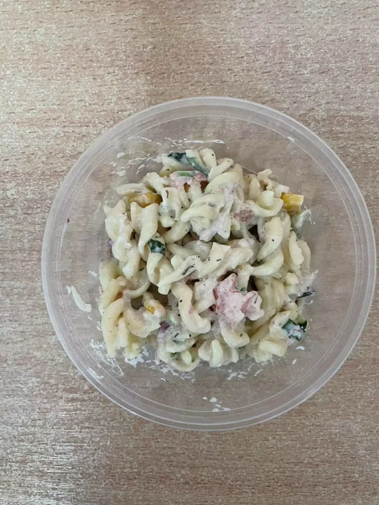 Posiłek nocny: dieta podstawowa (Chorzów, Sosnowiec) 
Sałatka makaronowa z warzywami 
A: GLU, JAJ
