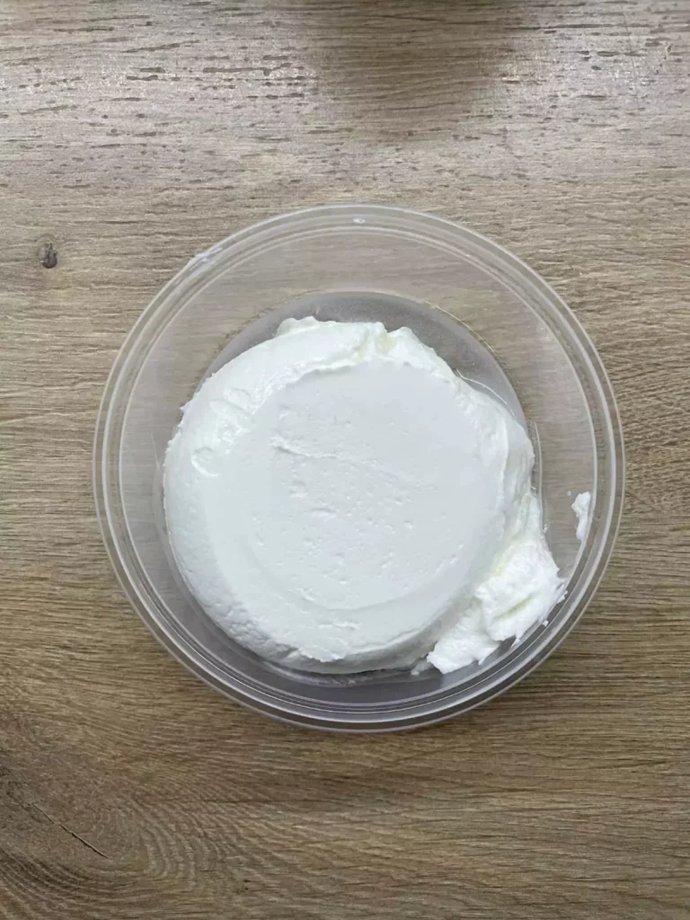Posiłek nocny: dieta podstawowa (Chorzów, Sosnowiec) 
serek homogenizowany
A: MLE 
