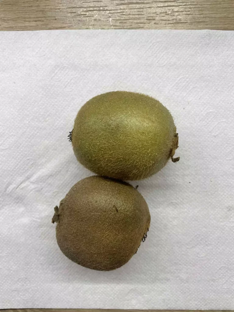 II śniadanie: dieta z ograniczeniem łatwoprzyswajalnych węglowodanów (Chorzów, Sosnowiec) 
Kiwi
A: - 
