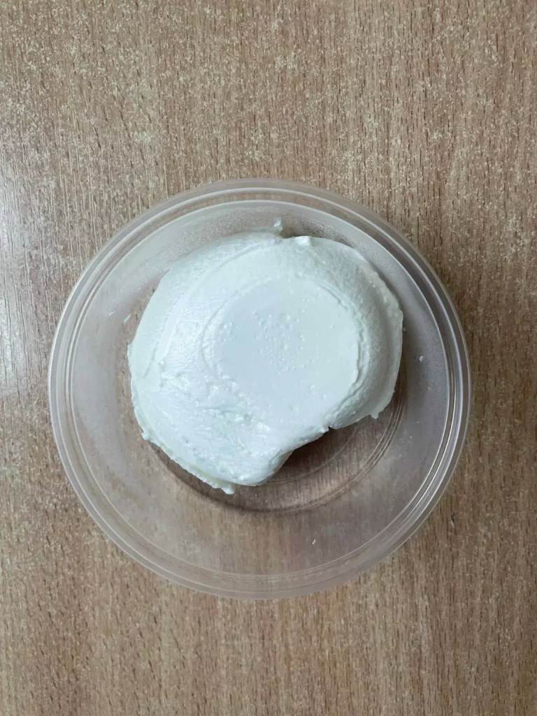 Posiłek nocny: dieta z ograniczeniem łatwoprzyswajalnych węglowodanów (Chorzów, Sosnowiec) 
Serek homogenizowany 
A: MLE
