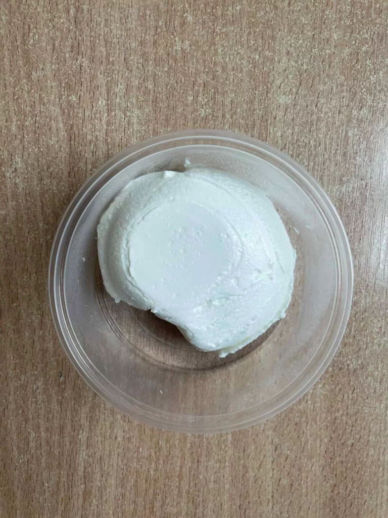 Posiłek nocny: dieta z ograniczeniem łatwoprzyswajalnych węglowodanów (Chorzów, Sosnowiec) 
Serek homogenizowany 
A: MLE
